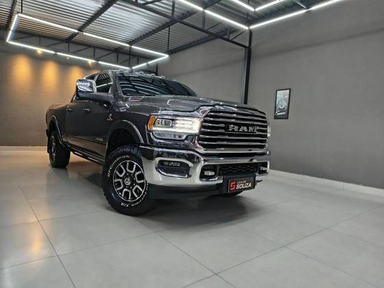 RAM 3500 6.7 I6 TURBO DIESEL LIMITED LONGHORN CD 4X4  AUTOMÁTICO